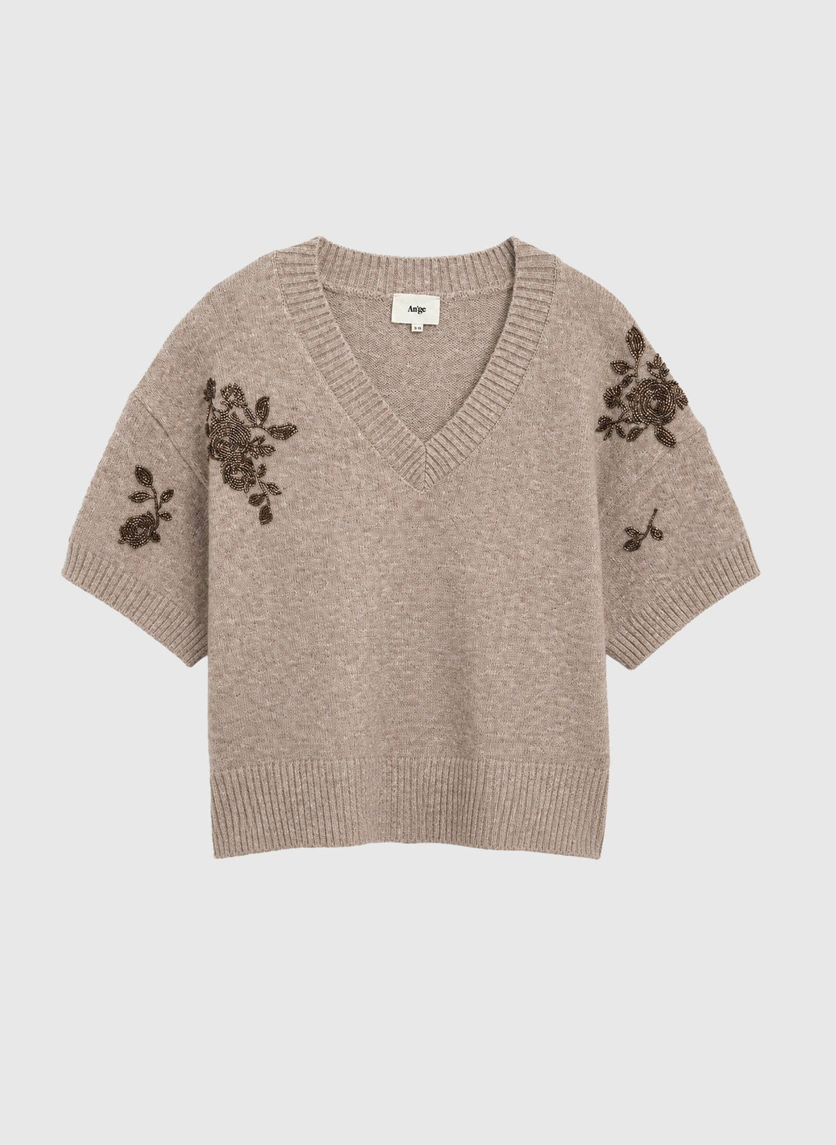 Rosalie – Stickad tröja med blomsterbroderi