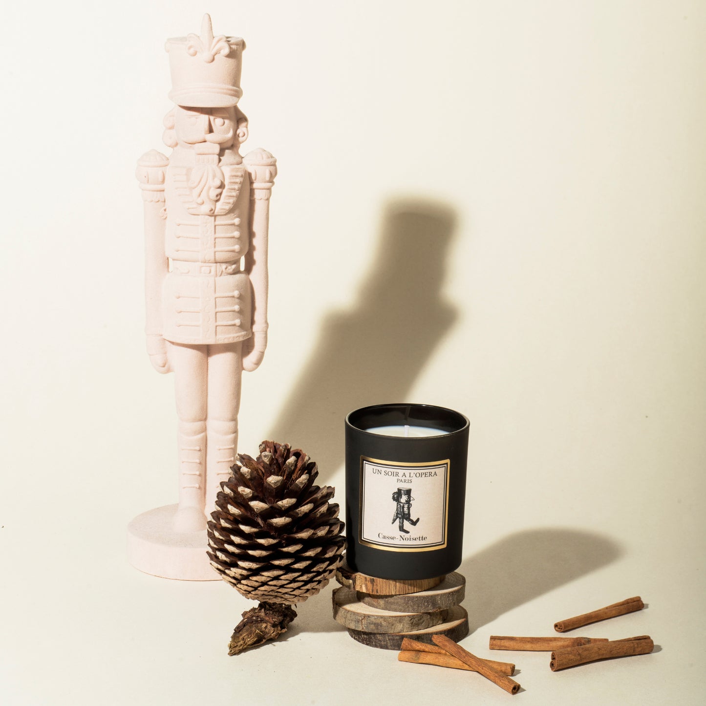 THE NUTCRACKER Spruce and gingerbread - Luxury Scented Candle